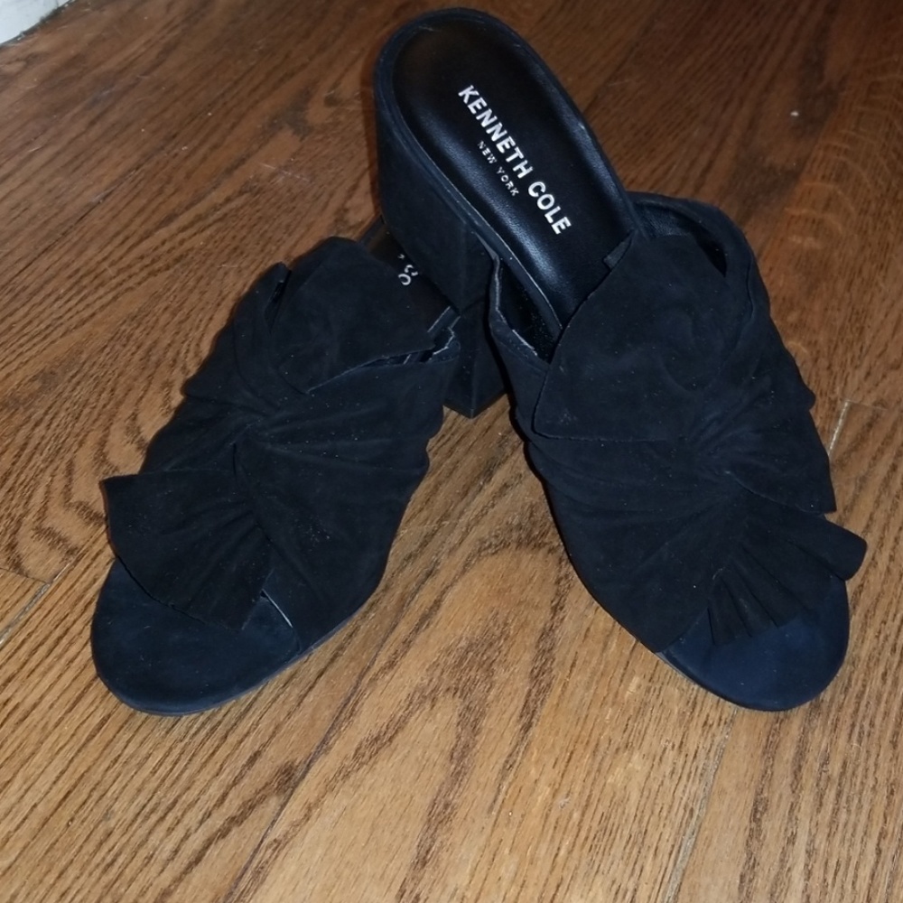 Kenneth Cole bow shoes